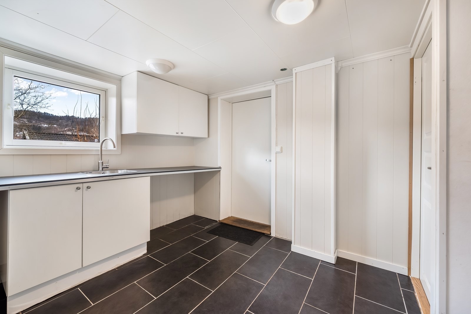 Vaskerom i underetasjen. Galleribilde