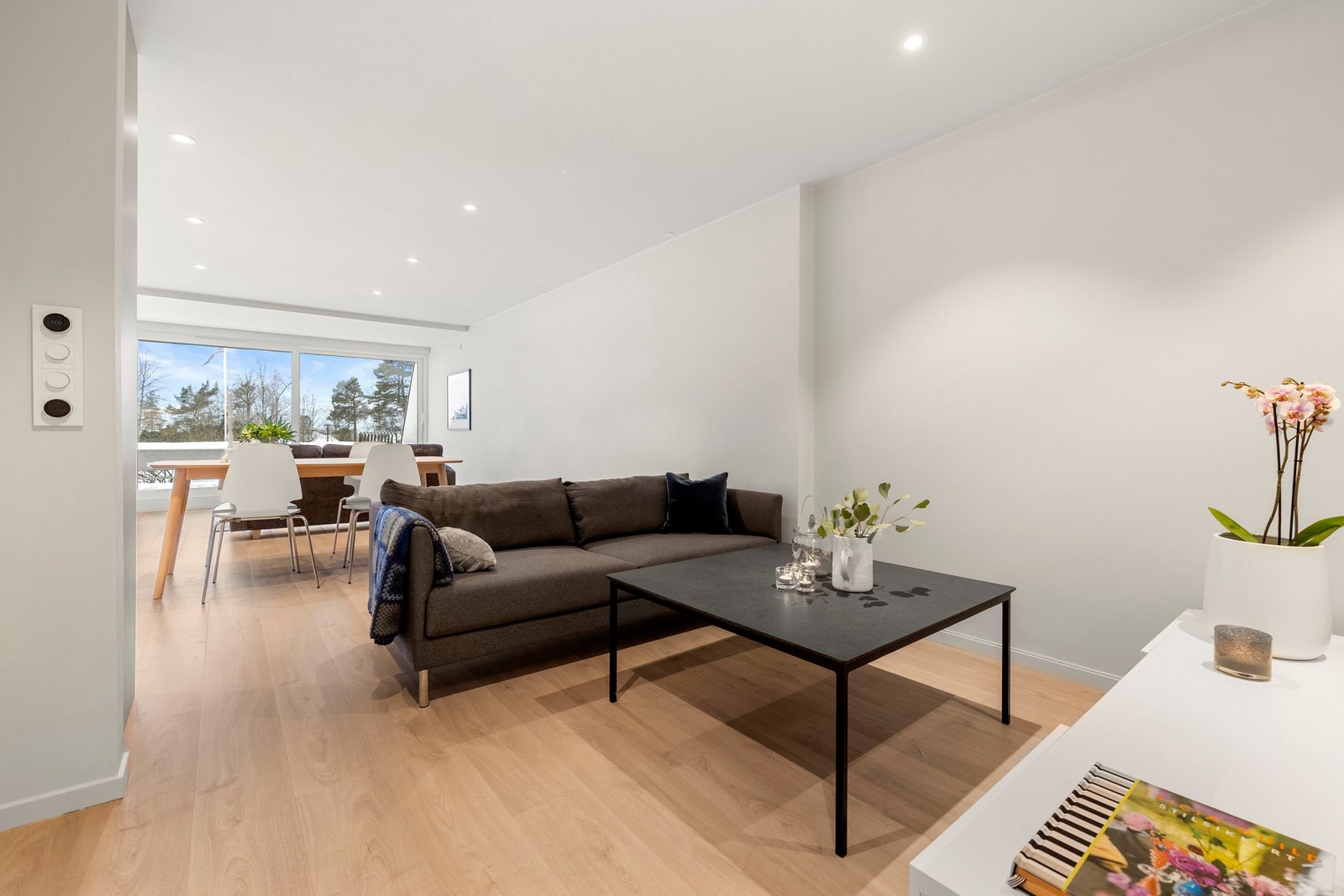 Stuens planløsning gjør at man kan innrede i ulike soner. Galleribilde