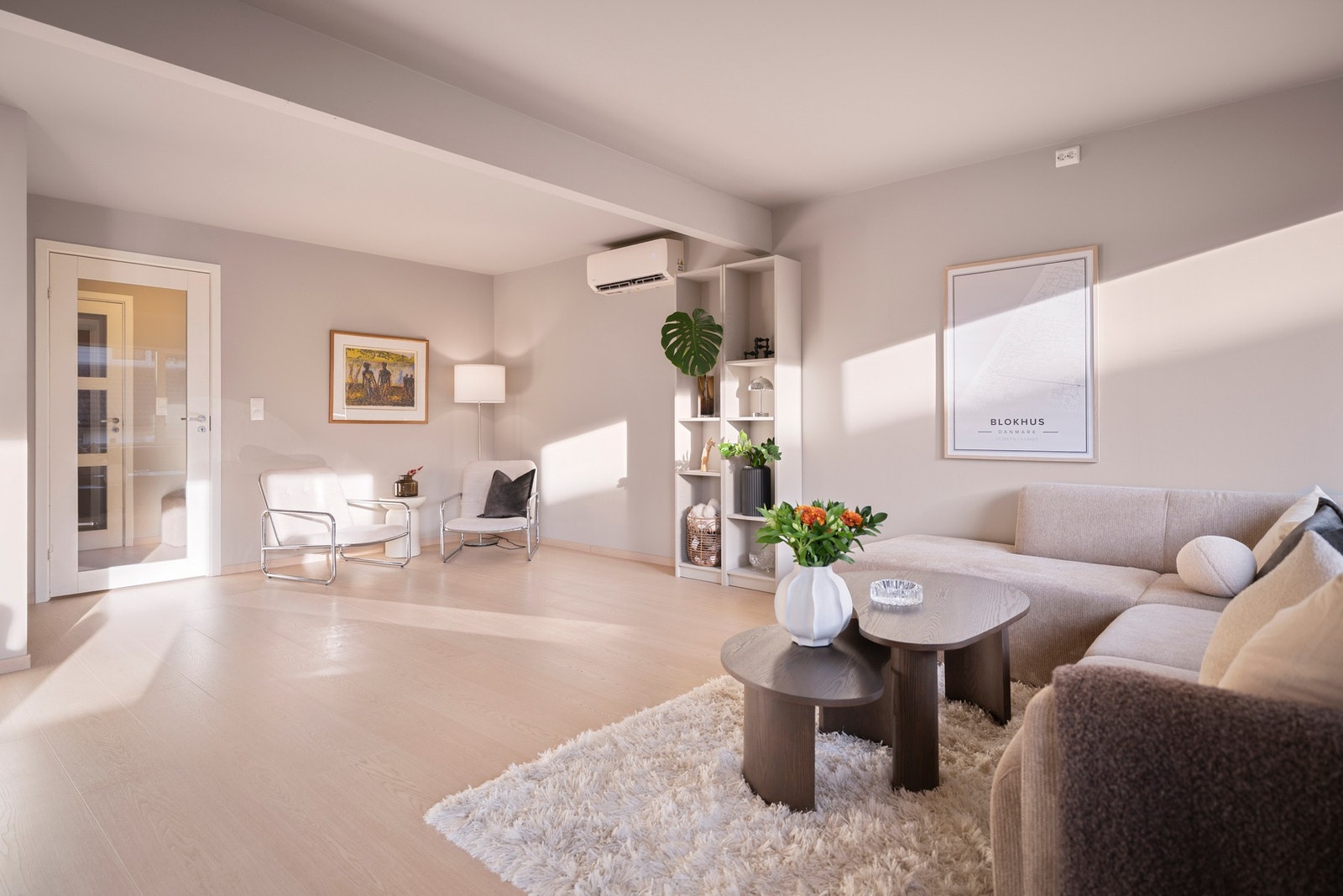 Varmepumpe fra 2025 sørger for effektiv og komfortabel oppvarming året rundt. Galleribilde