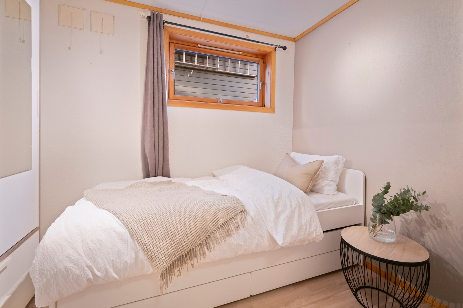 Her er det også et rom som idag er innredet som soverom. (ikke omsøkt, eller godkjent) Galleribilde