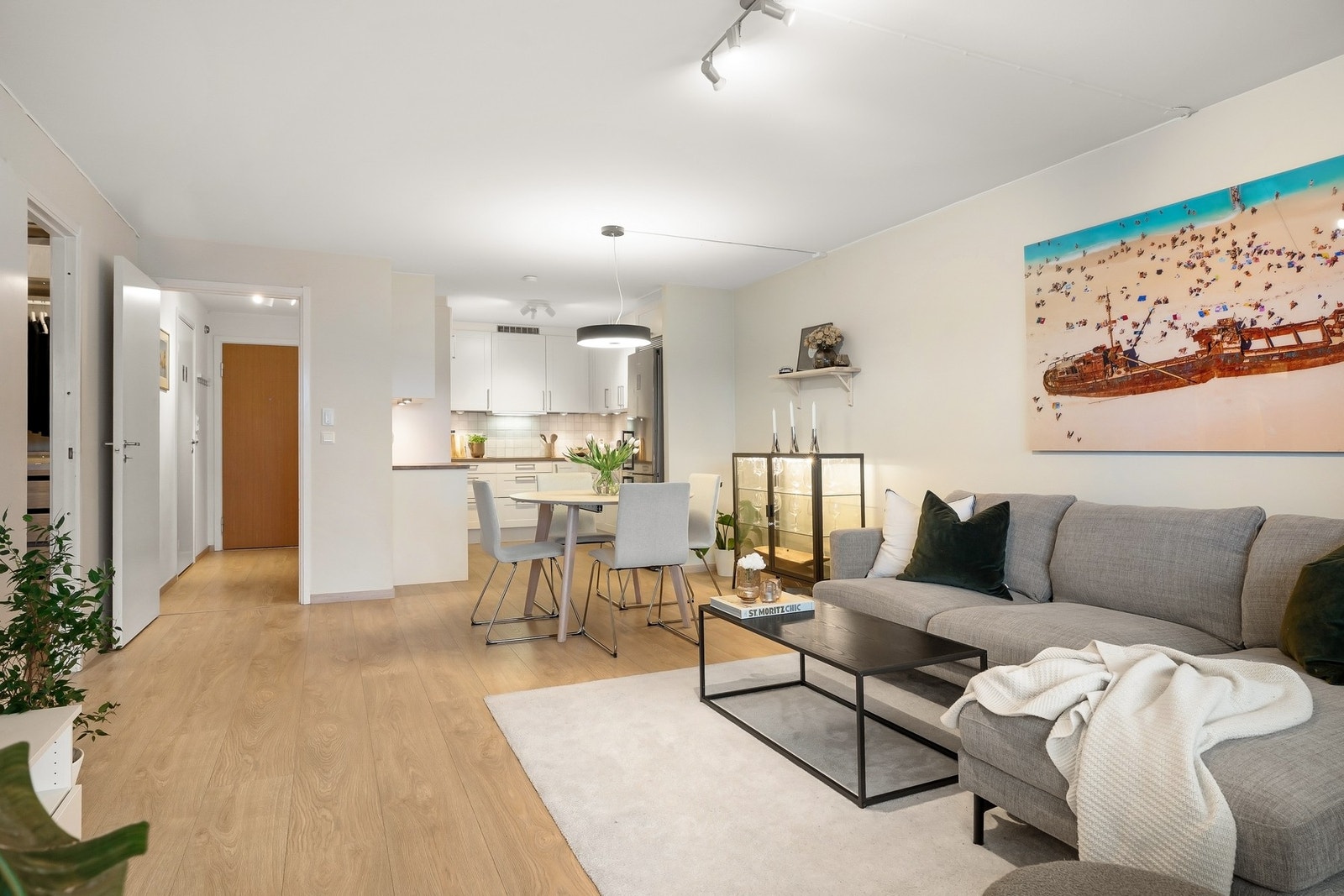 Det er heis i bygget. Galleribilde