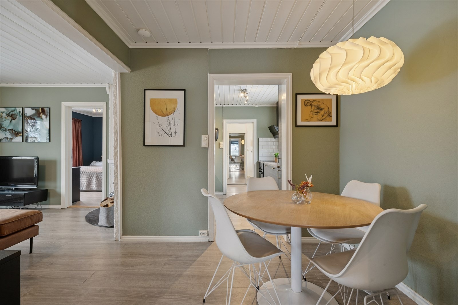 Her er det god plass til møblering av både spisesone og avslappningssone Galleribilde