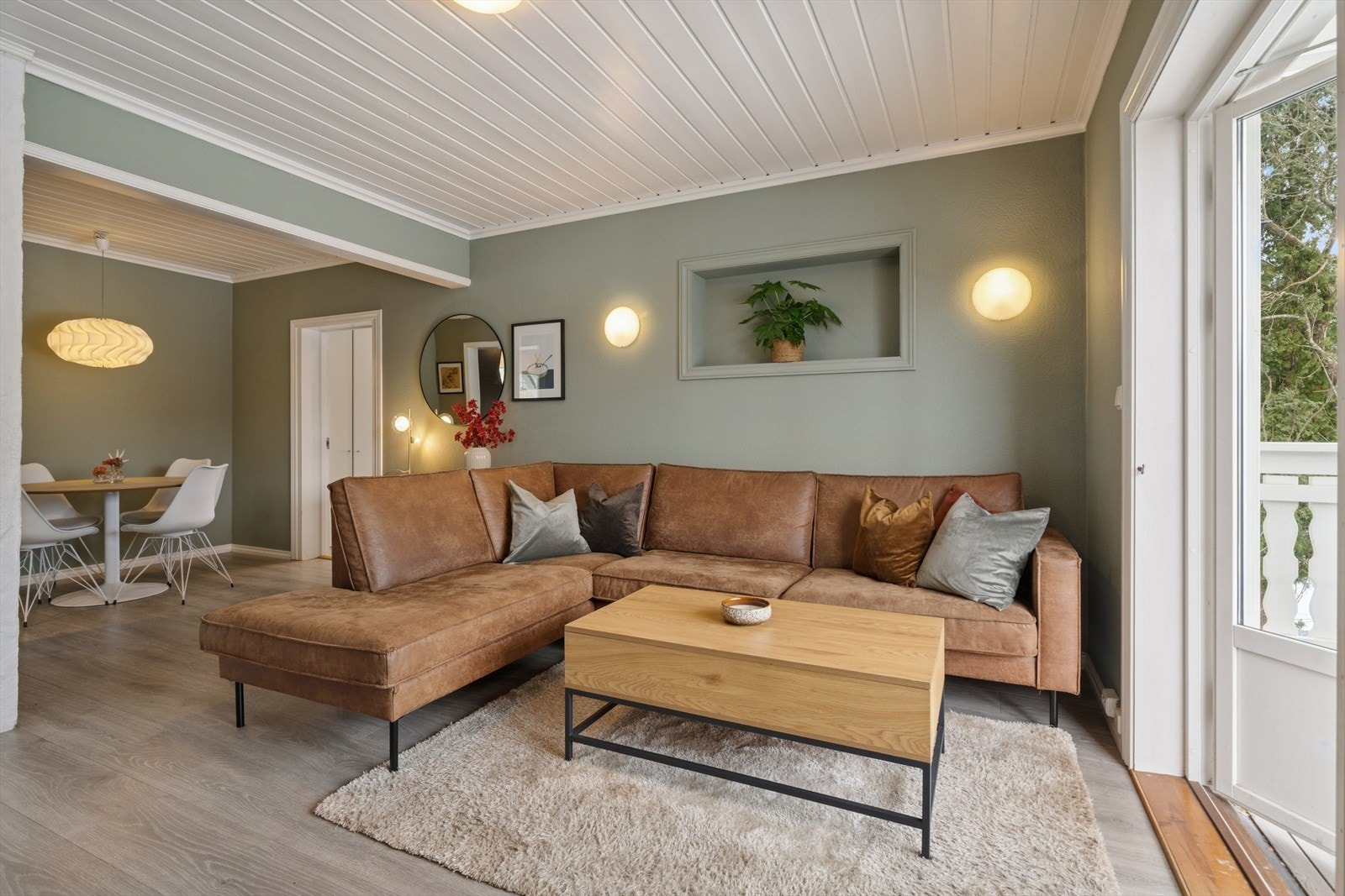 Robert Isachsen v/DNB Eiendom har gleden av å presentere Framnesveien 17! Galleribilde