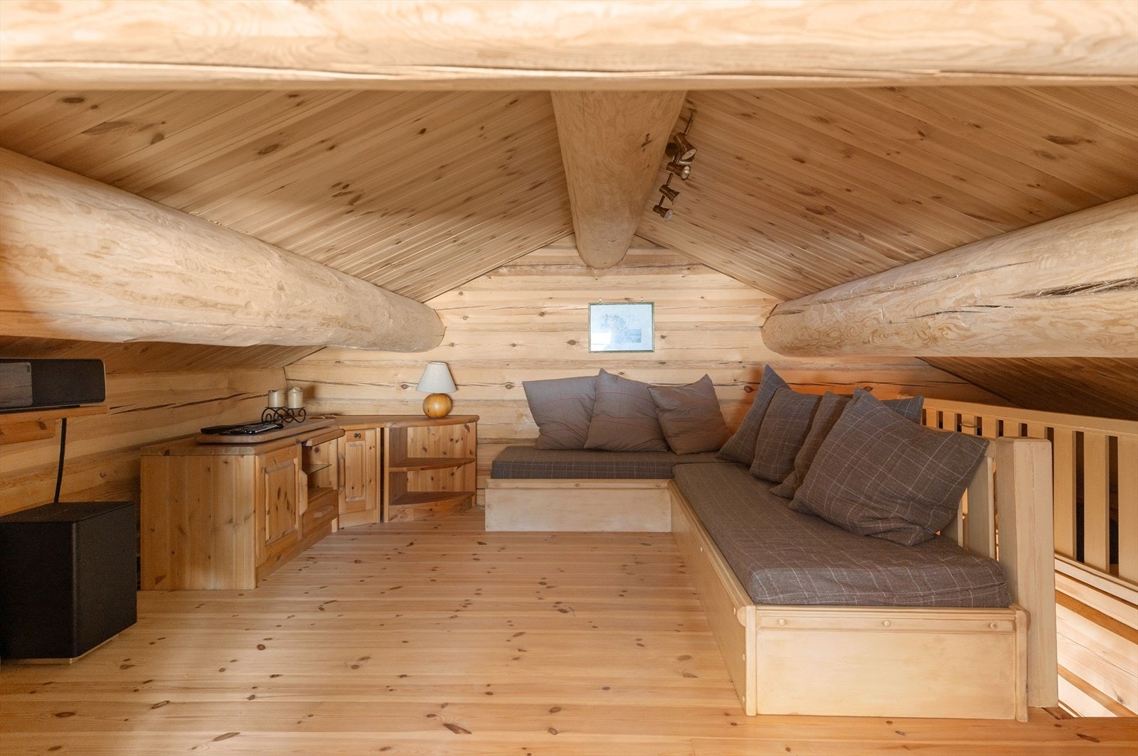 Innredet loft for ekstra boltreplass. Galleribilde