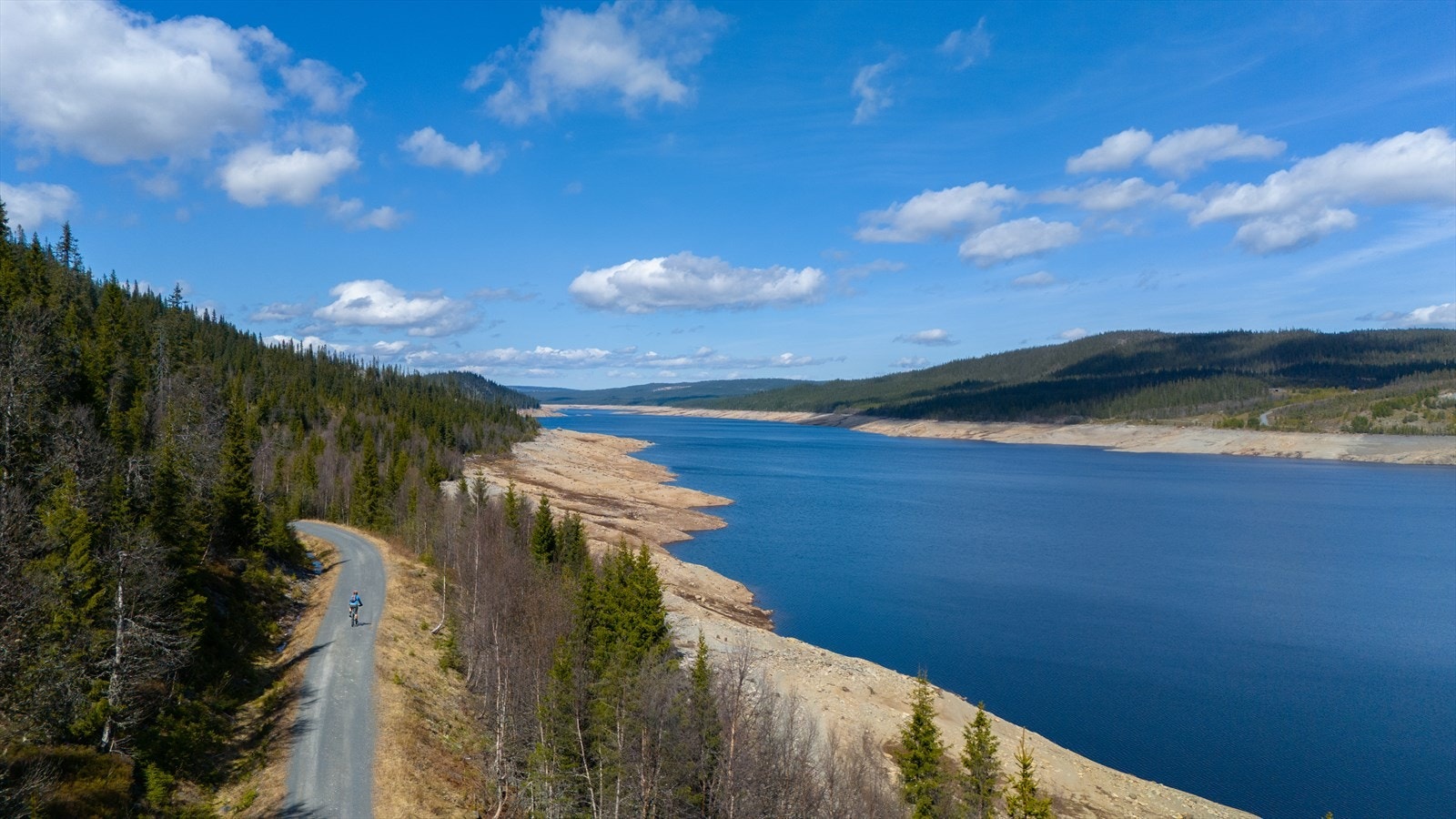 Dokkfløydammen - området er kjent for flotte sykkel- og turmuligheter (illustrasjonsbilde) Galleribilde