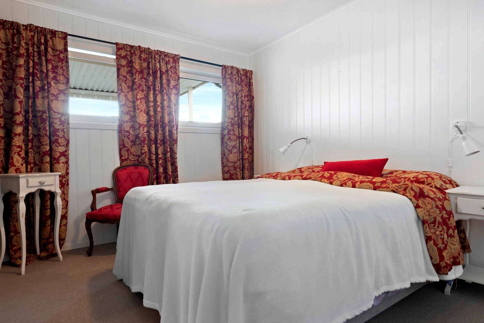 Boligen har totalt 3 soverom på hhv 7,5, 10,5 og 11m². Galleribilde