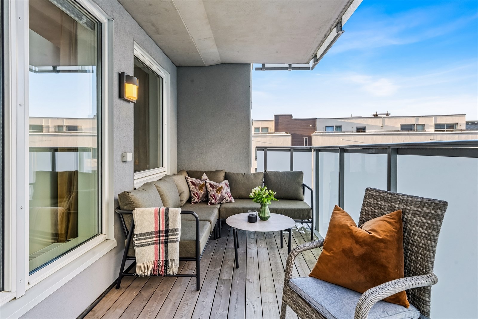 Uteplassen måler 10 kvm. Galleribilde