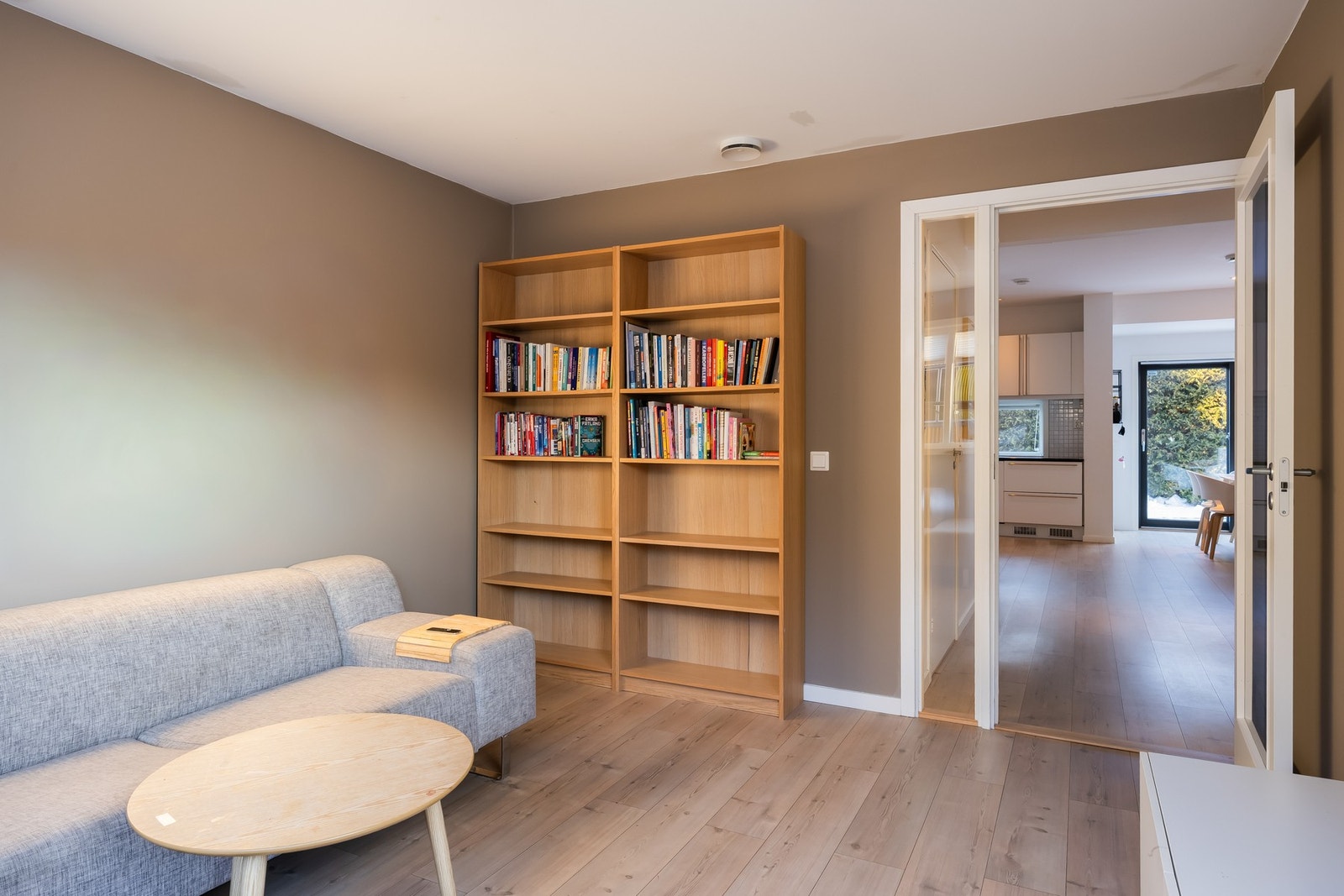 Det finnes flere eksempler i nabolaget på at sofastuen er benyttet til boligens soverom nr. 4. Galleribilde