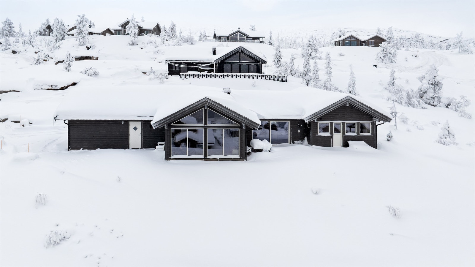 Krogsveen v/Vindum ønsker velkommen til Vrådal Panorama og Orrevegen 22! Galleribilde
