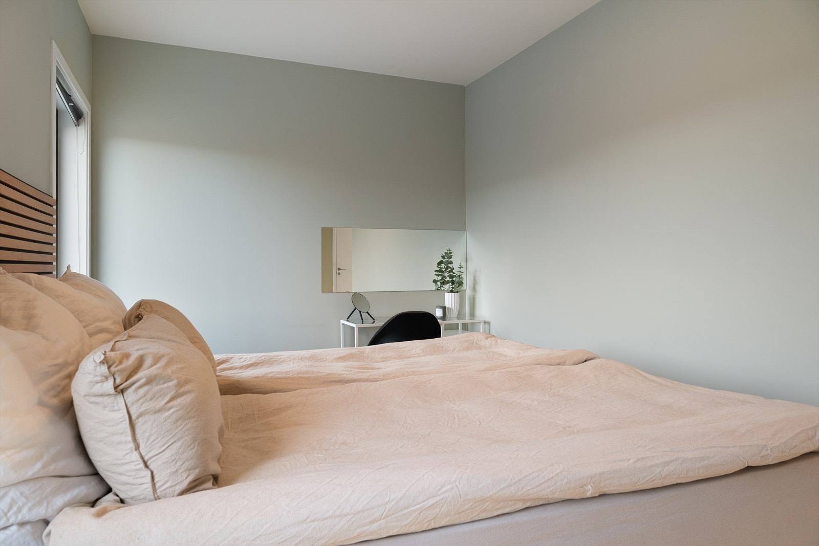 Det er også plass til sminkebord. Galleribilde