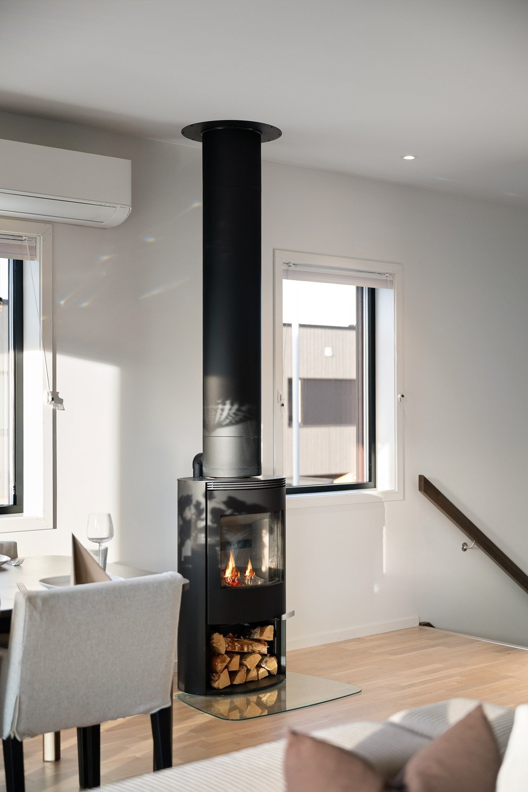 Peisen bidrar til både varme og hygge. Galleribilde