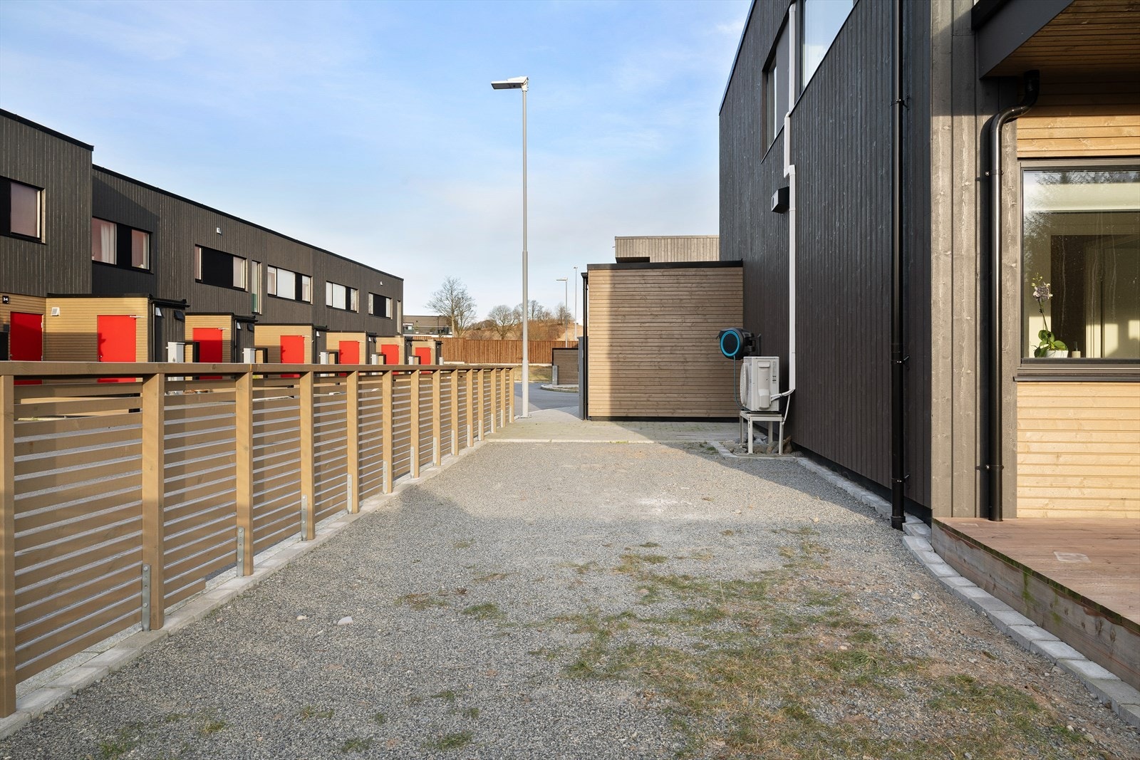 Her kan man legge plen og opparbeide en koselig hage. Galleribilde