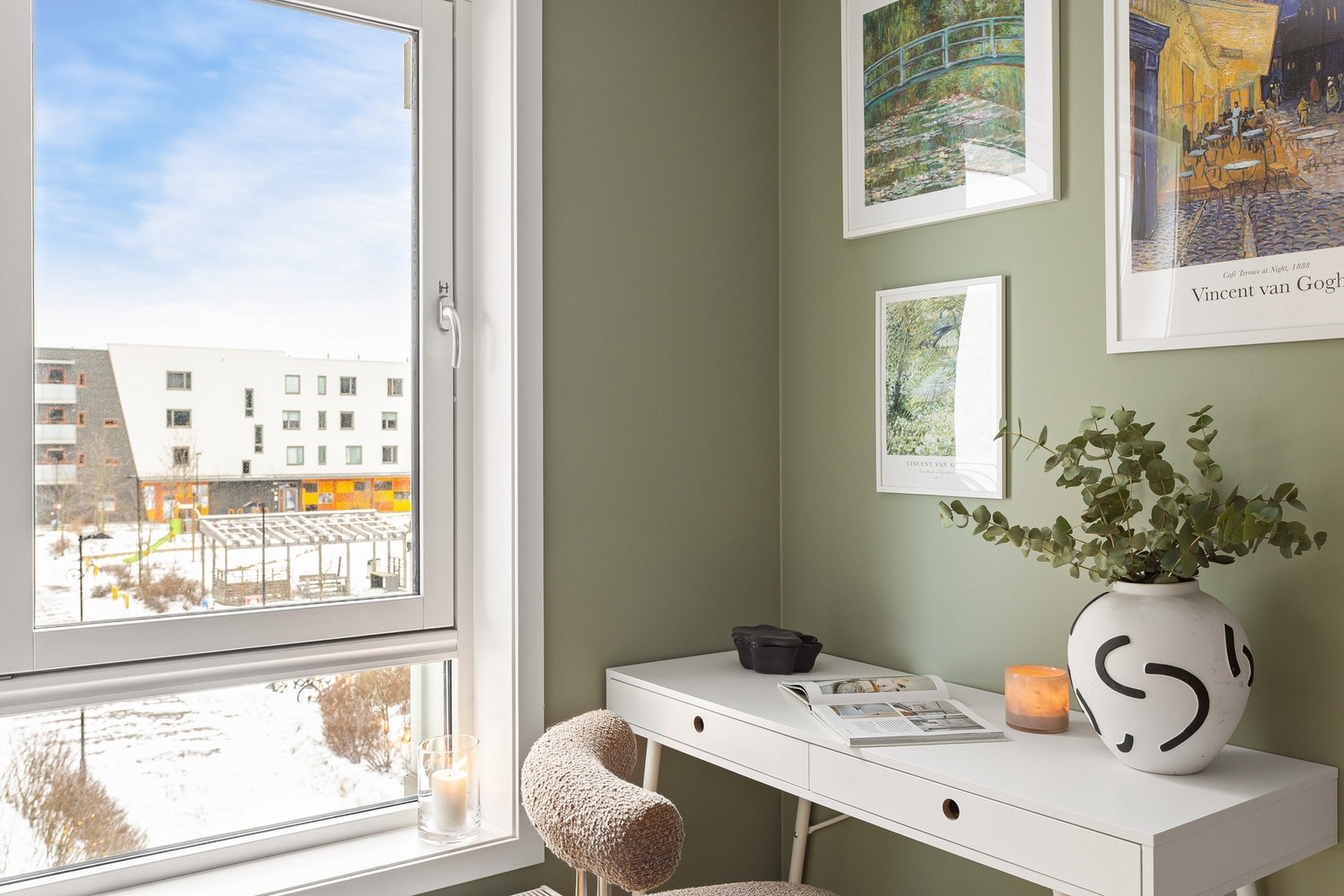 Er du student, har hjemmekontor eller skolebarn? Her er det fint å plassere skrivepulten. Galleribilde