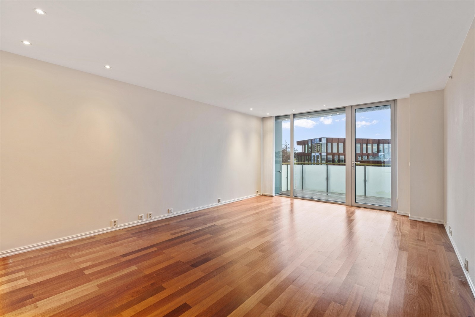 MNF07189 kopi.jpg Galleribilde