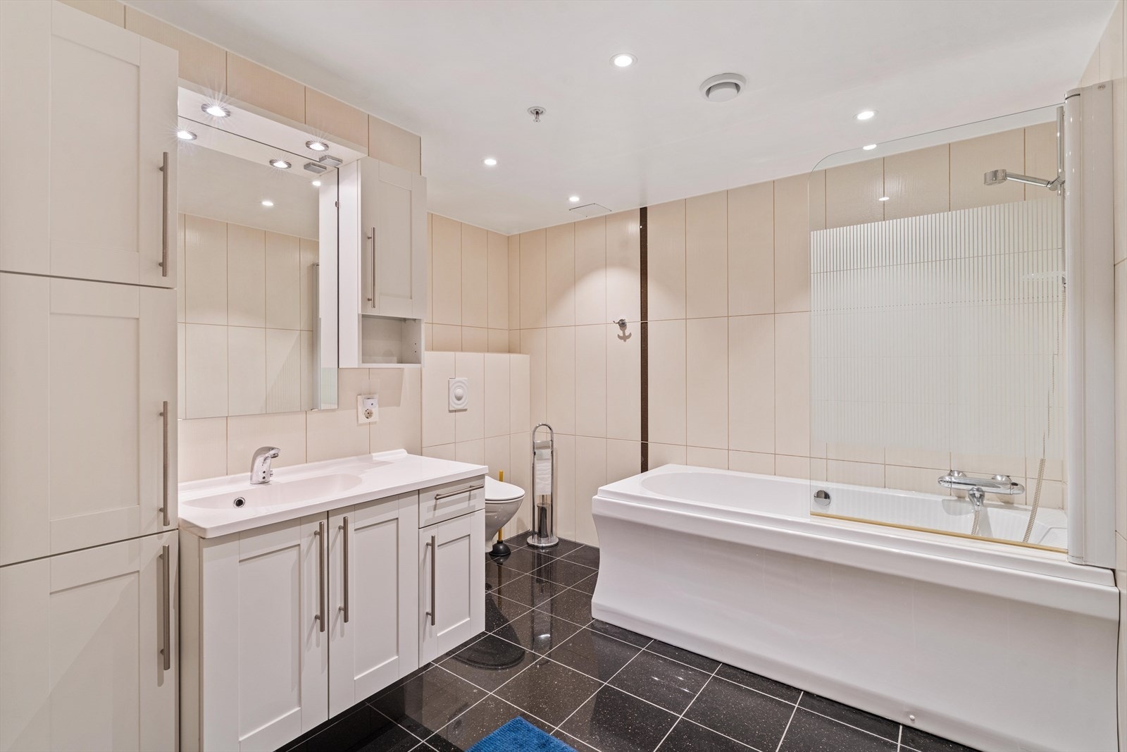 MNF07195.jpg Galleribilde