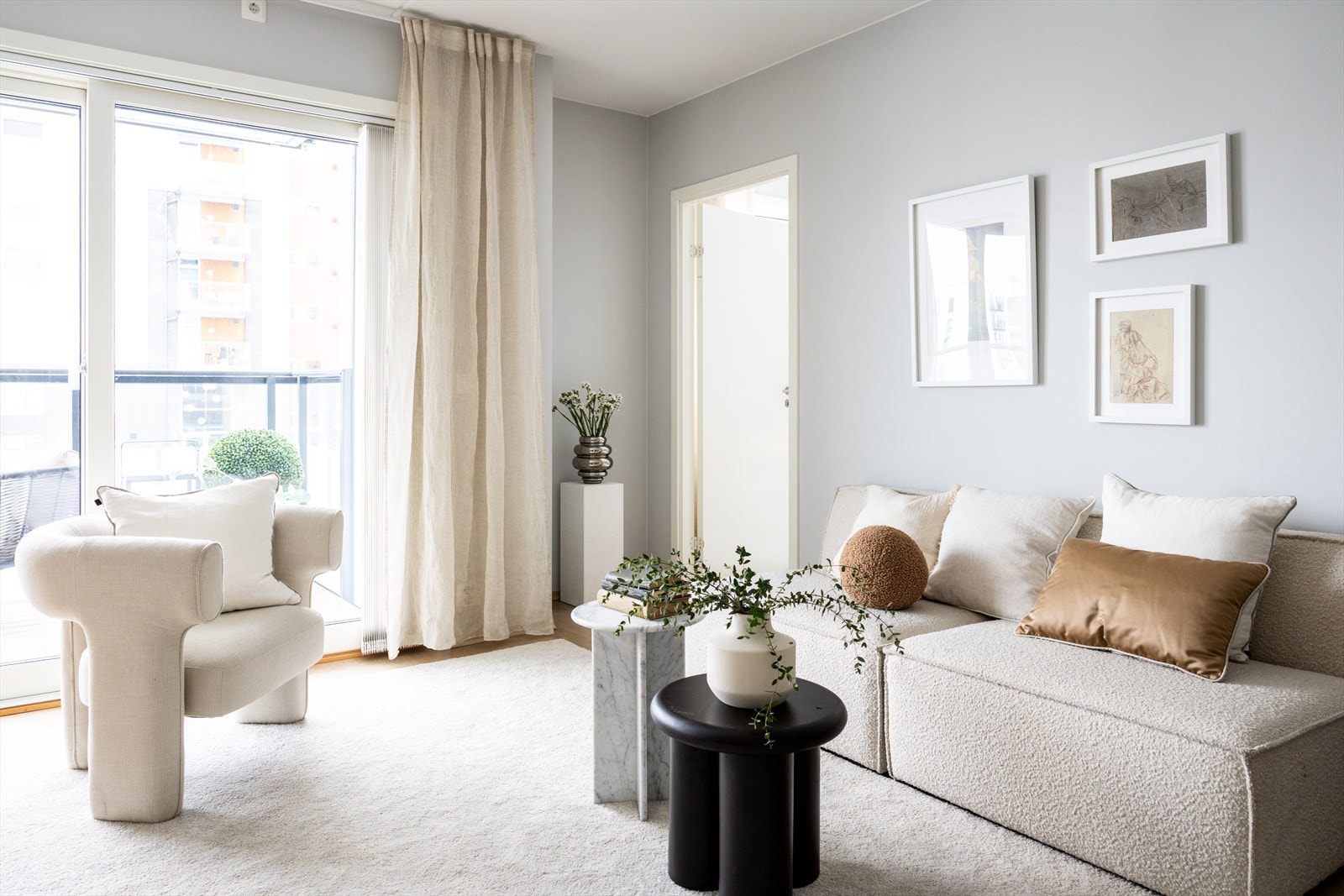 Leiligheten har balansert ventilasjon med varmegjenvinning, som bidrar til et godt og jevnt inneklima. Galleribilde