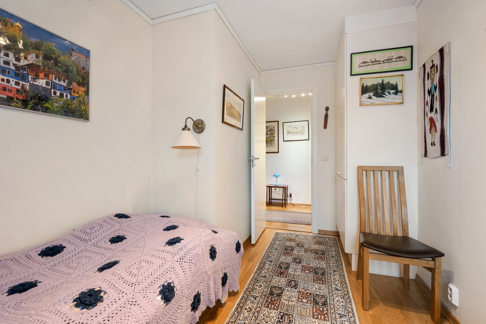 Rommet passer utmerket til barnerom eller gjesterom. Galleribilde