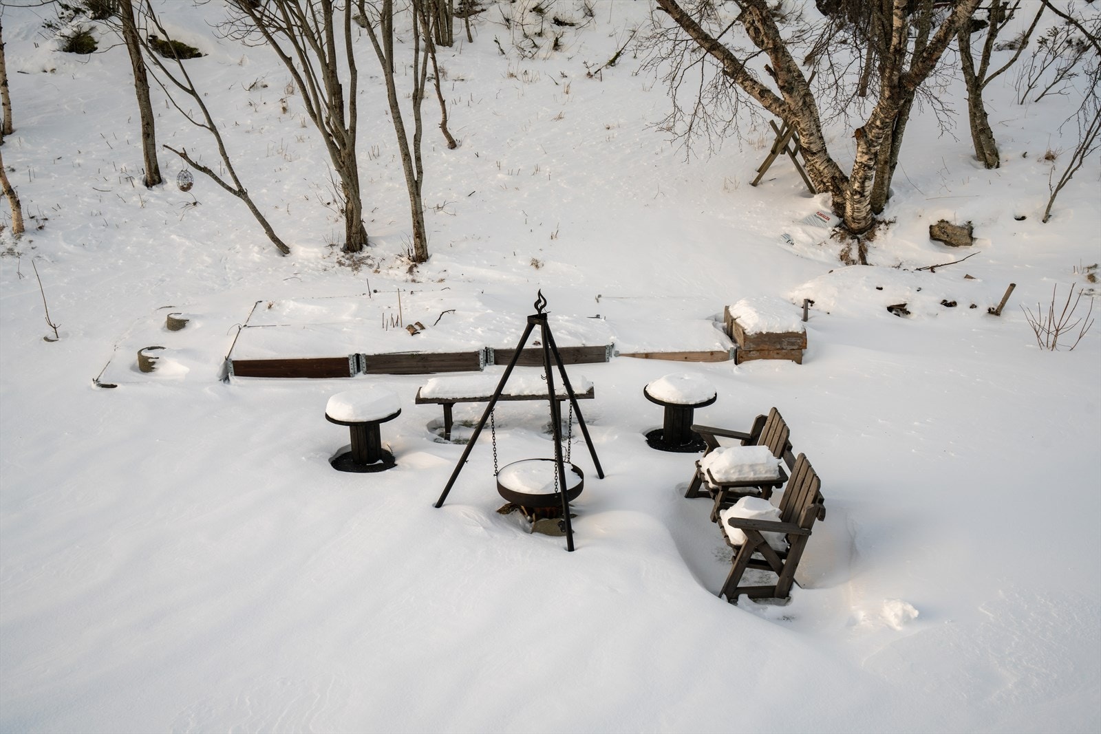 Området byr på naturskjønne omgivelser med nærhet til sjø, friluftsområder og gode turmuligheter året rundt Galleribilde