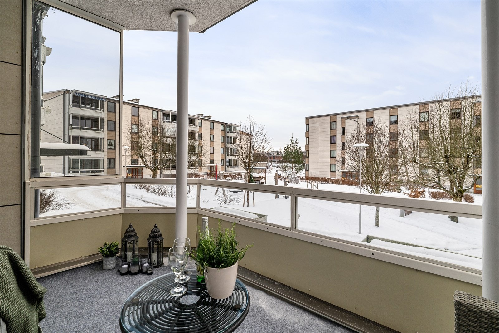 Romslig balkong på 9 kvm. Galleribilde