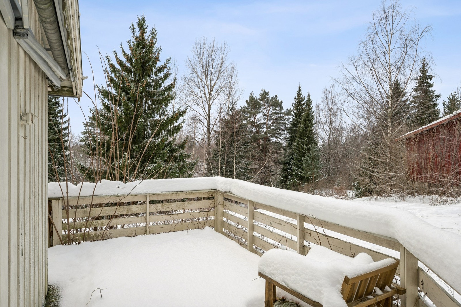 Fin plass til utvendig møblement. Galleribilde