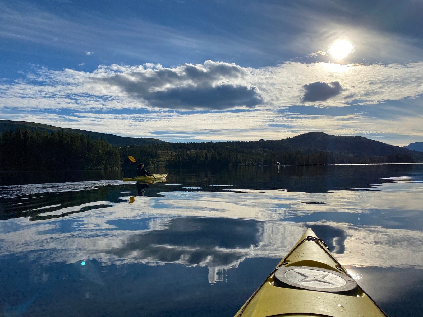 I Tisleia er det fint å padle kano, bade og fiske. Galleribilde
