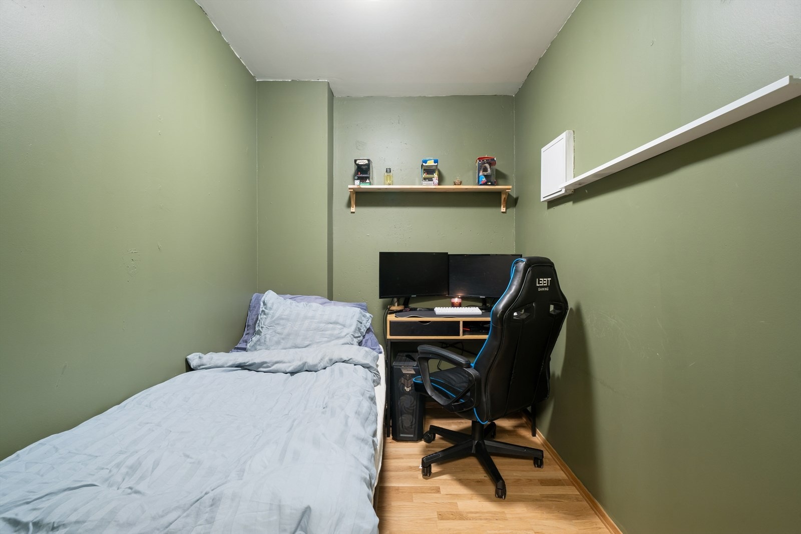 Bod innredet som soverom. (ikke godkjent som oppholdsrom, se pkt ferdigattest for ytterligere informasjon) Galleribilde