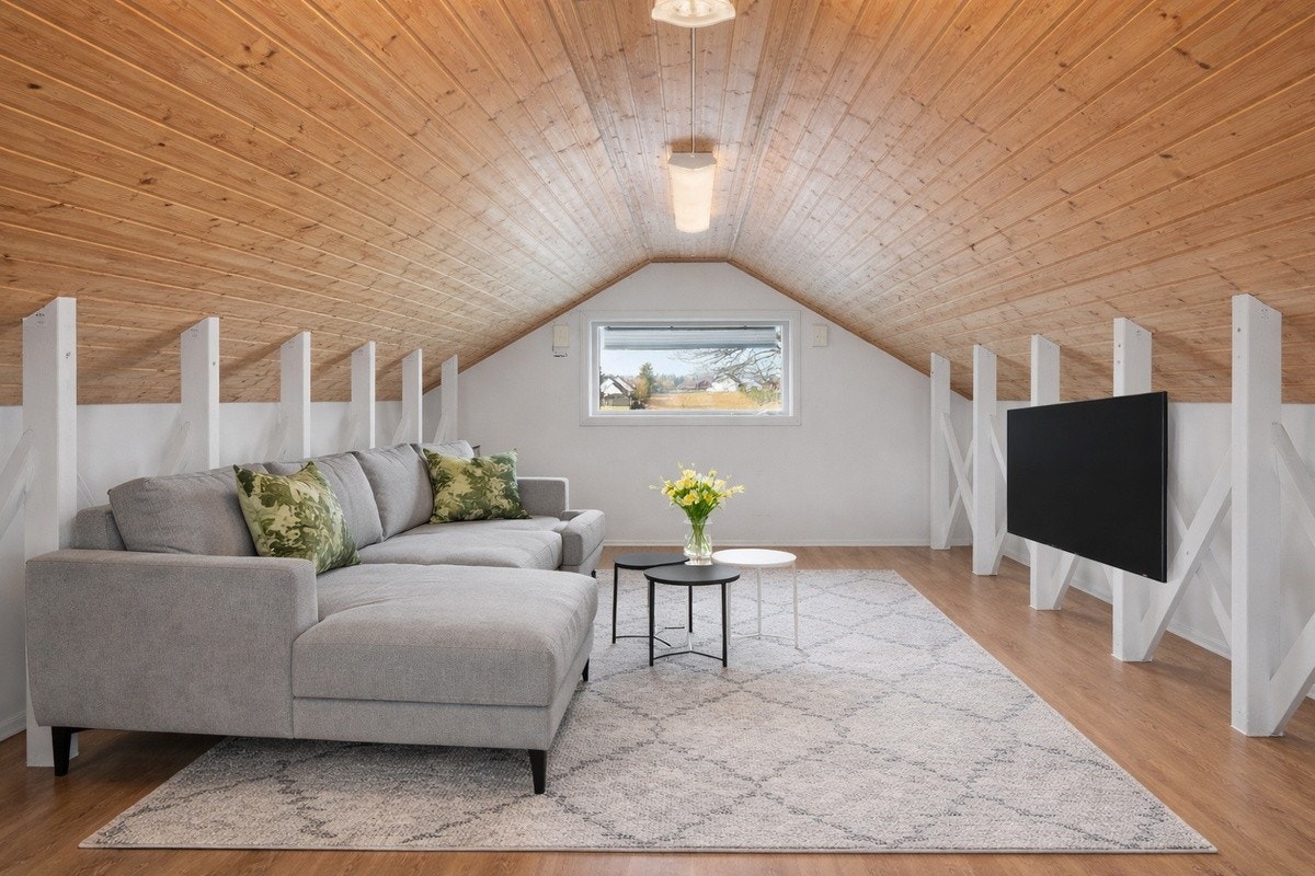 Loftstue over dobbelgarasje Galleribilde