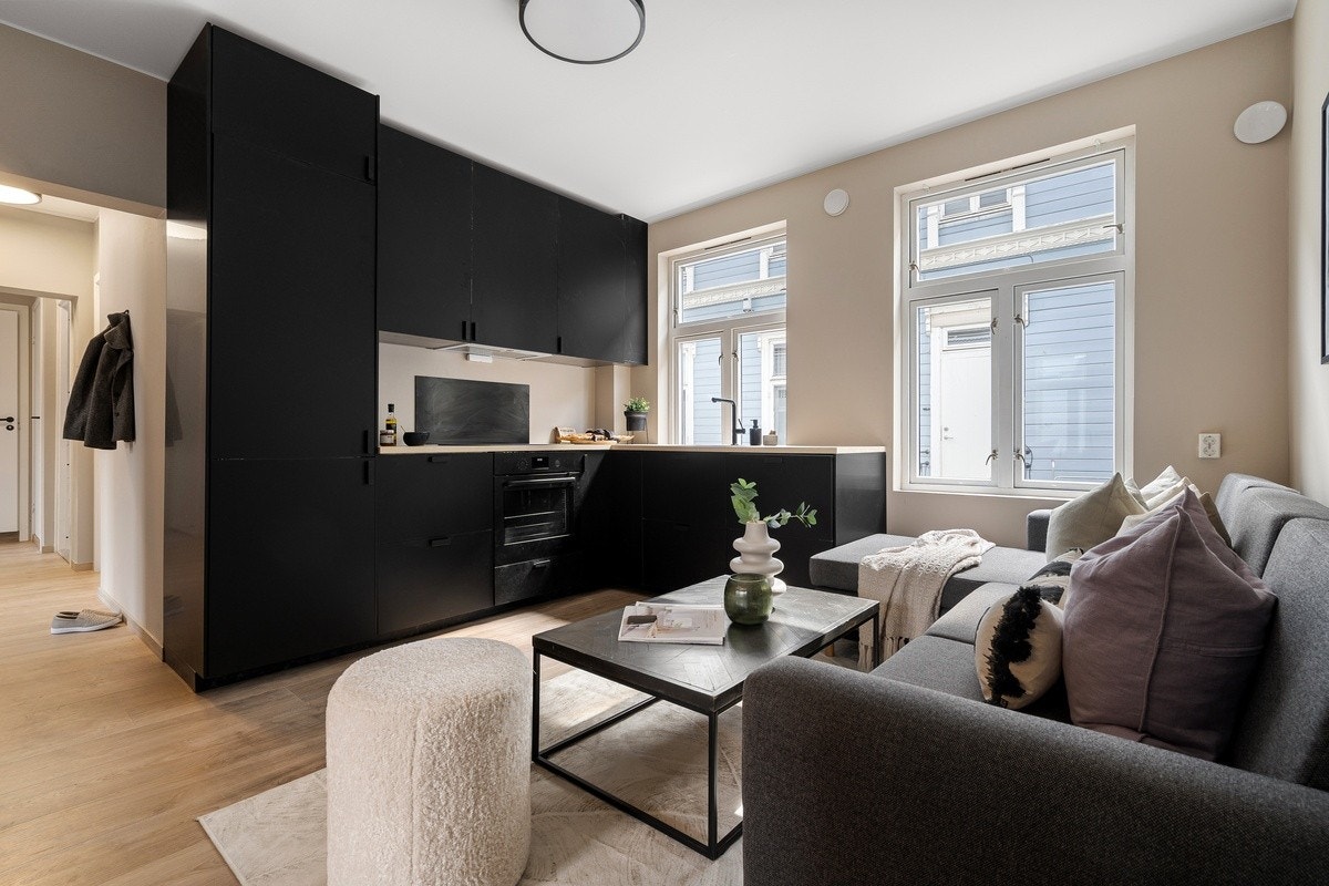 Velkommen til Østersunds gate 16C. Nyrenovert leilighet med svært sentral beliggenhet rett ved Solsiden. Galleribilde