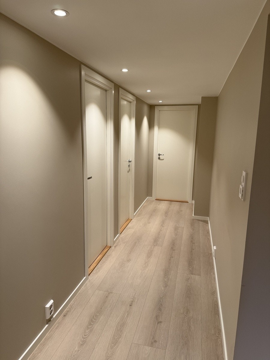 Gang inn til soverommene og bod Galleribilde