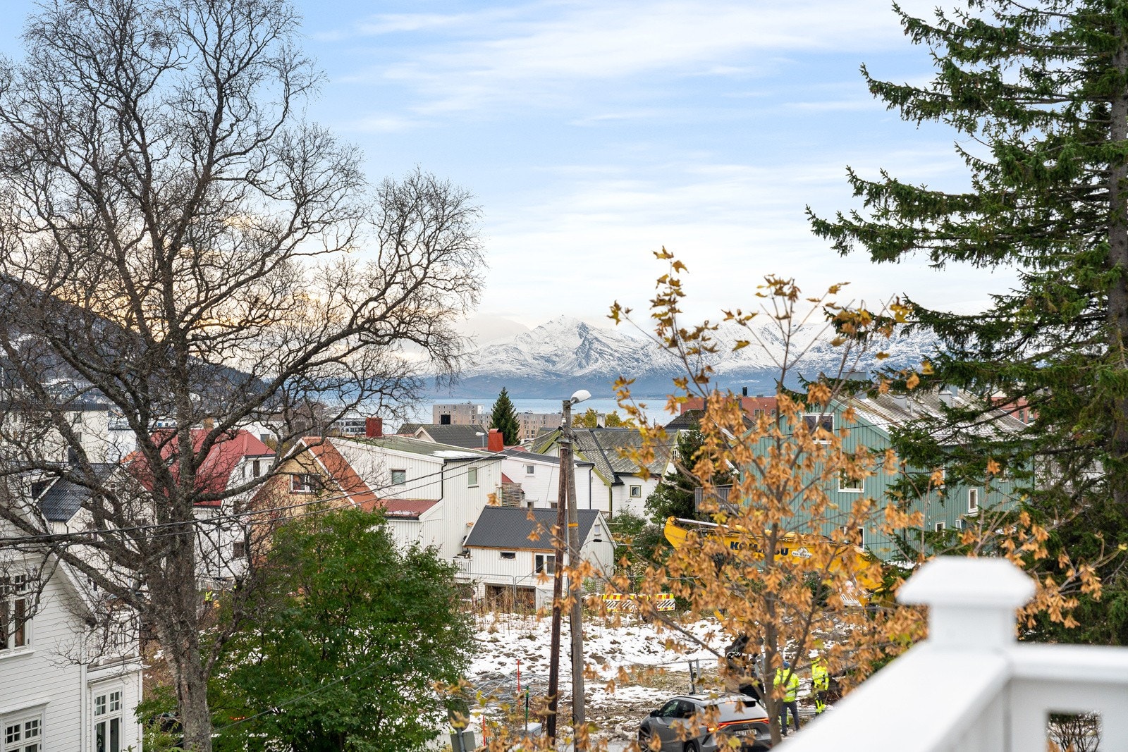 Utsikt mot Tromsøysundet og innseilingen til Tromsø.