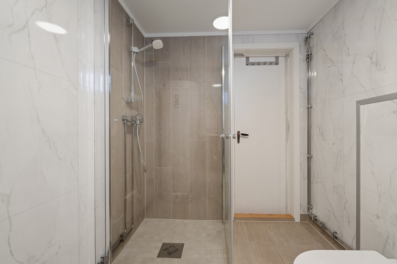 Boligen inneholder tre toalett. Galleribilde