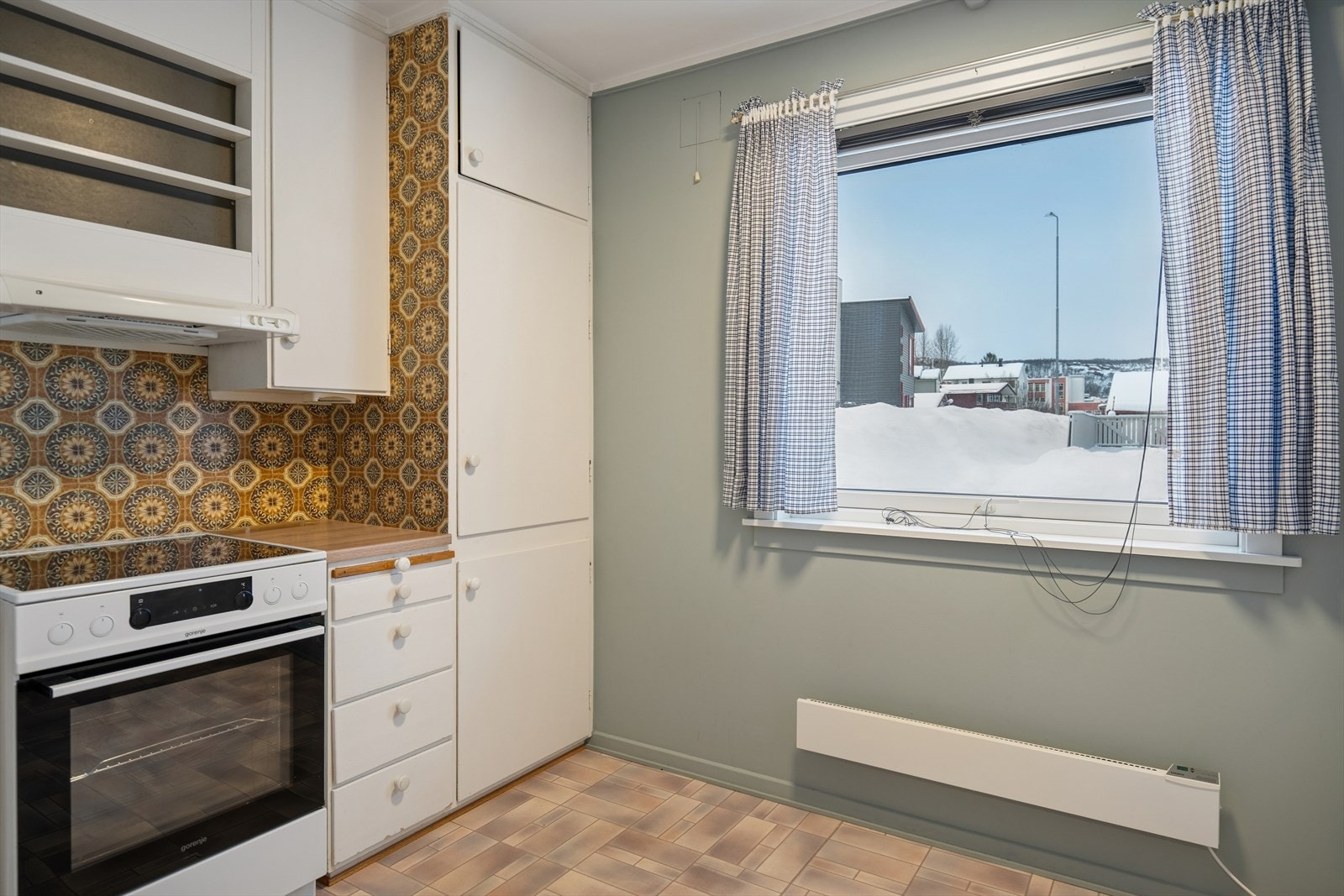 Vinduer med 2-lags isolerglass, i hovedsak fra 2012, noen eldre fra 1982. Galleribilde