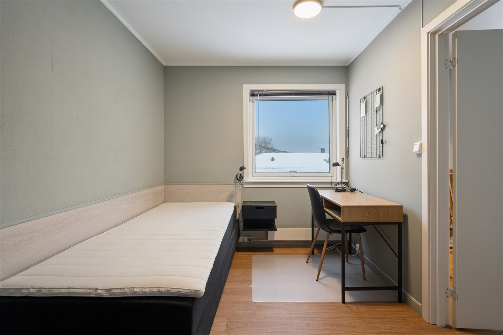 Soverom 1 - Ved stuen i hovedetasjen. Galleribilde