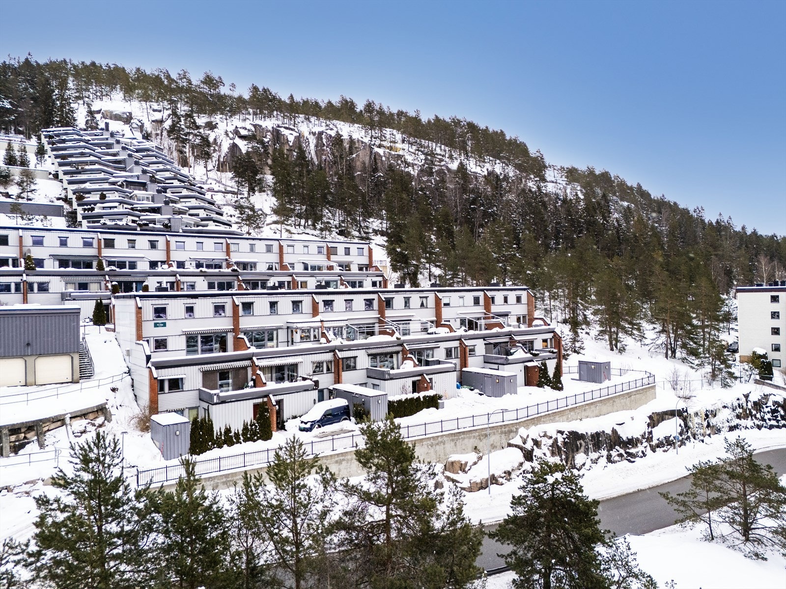 Marka ligger like i nærheten og innbyr til uteliv for både store og små. Galleribilde