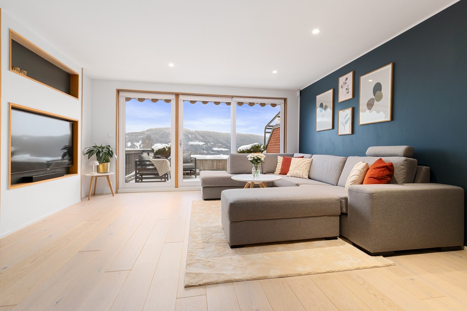 Flotte detaljer med downlights i tak. Galleribilde