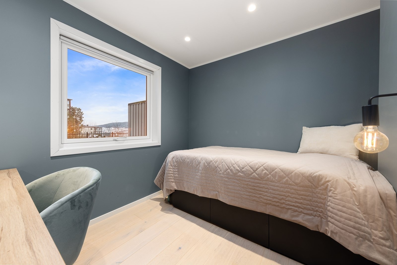 Soverom 2 er noe mindre, men like full godt. Galleribilde