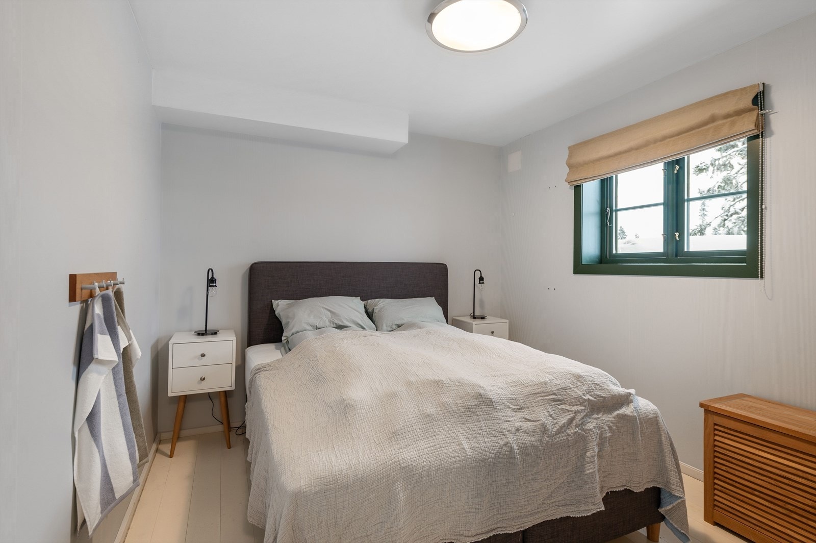 Gjesterom med dobbeltseng. Galleribilde