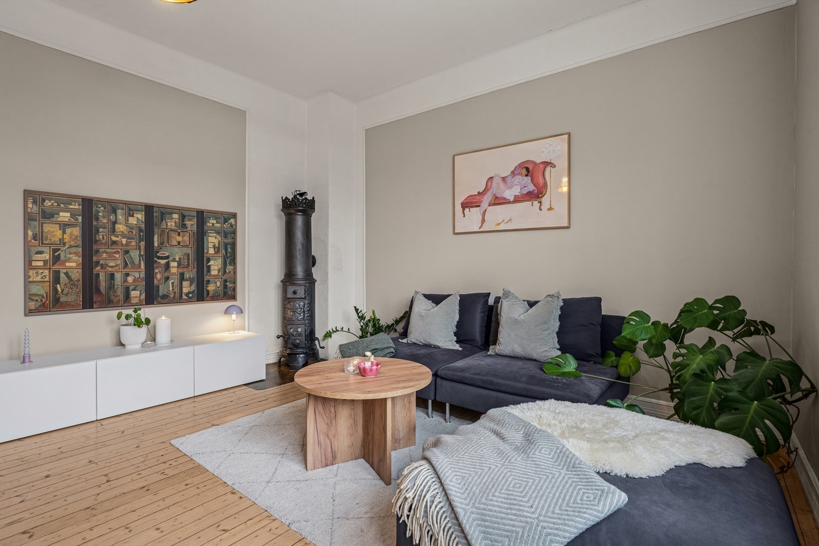 Det er mulighet for å kjøpe kjellerarealer i bygården der det er direkte underliggende areal. Galleribilde