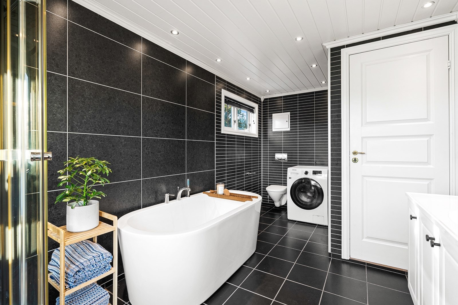 Bad har opplegg til vaskemaskin Galleribilde