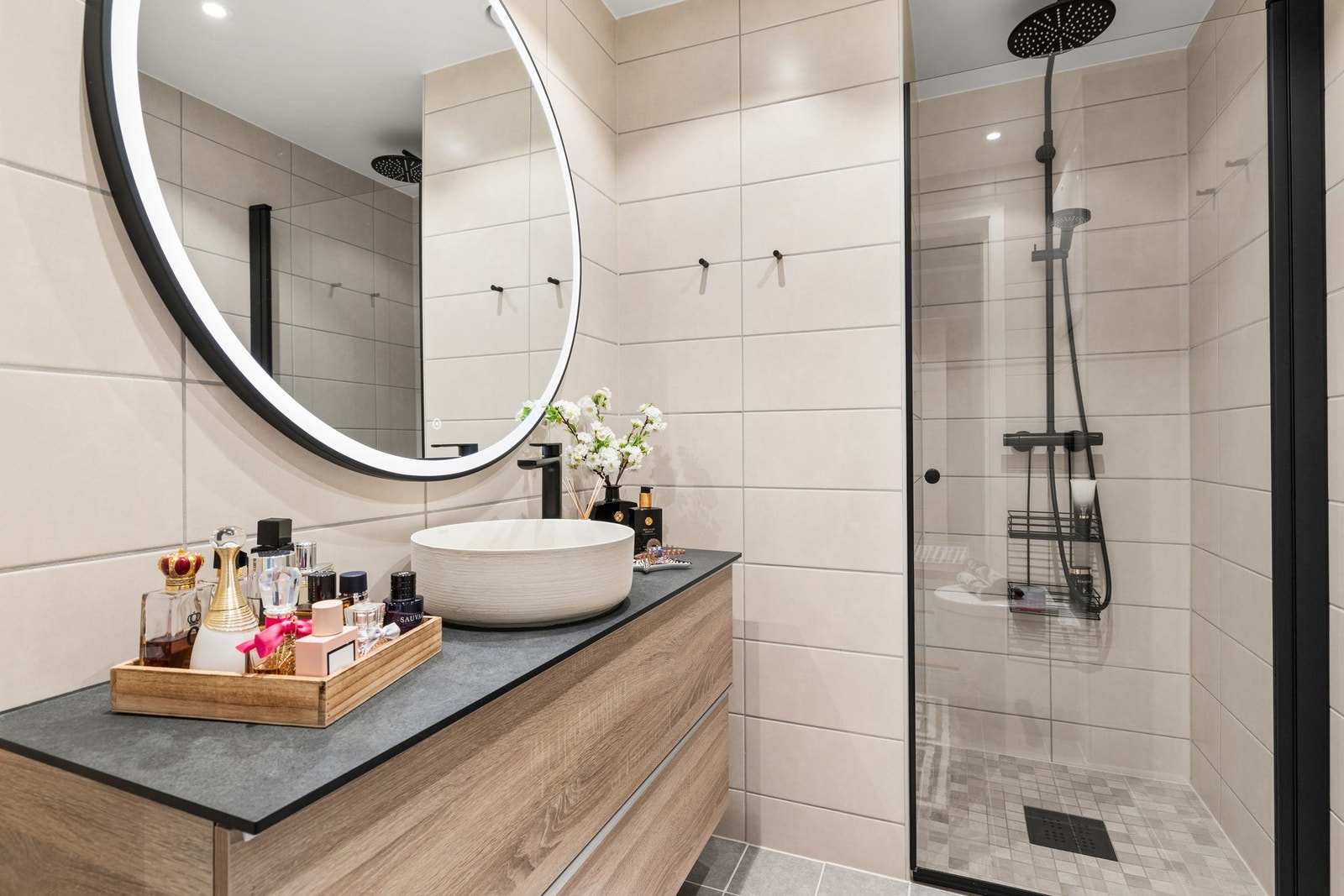 Rålekkert baderom som ble oppusset i regi av borettslaget i 2024. Galleribilde