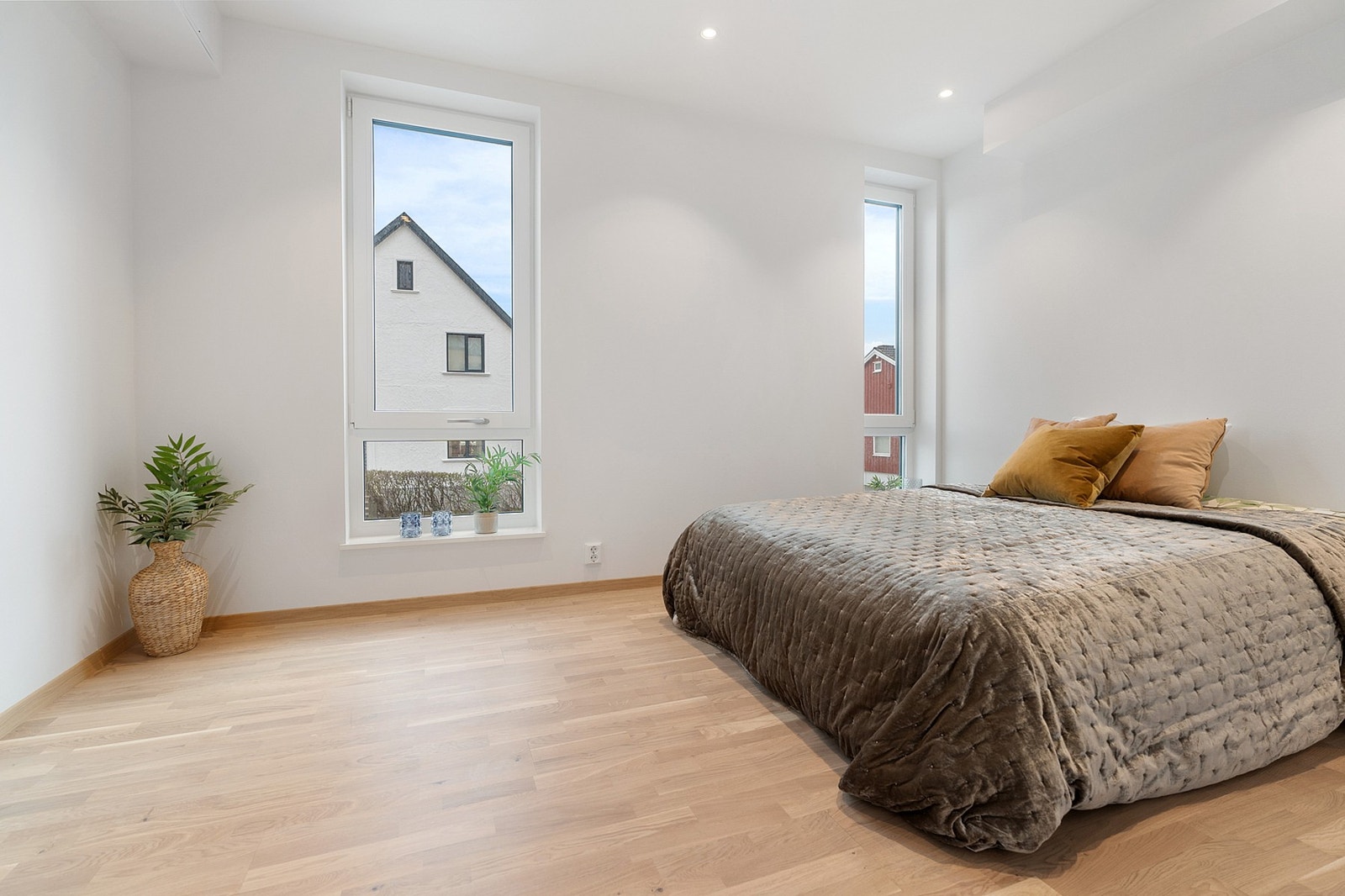 Soverommet er av god størrelse med plass til dobbeltseng og garderobeløsning. Galleribilde