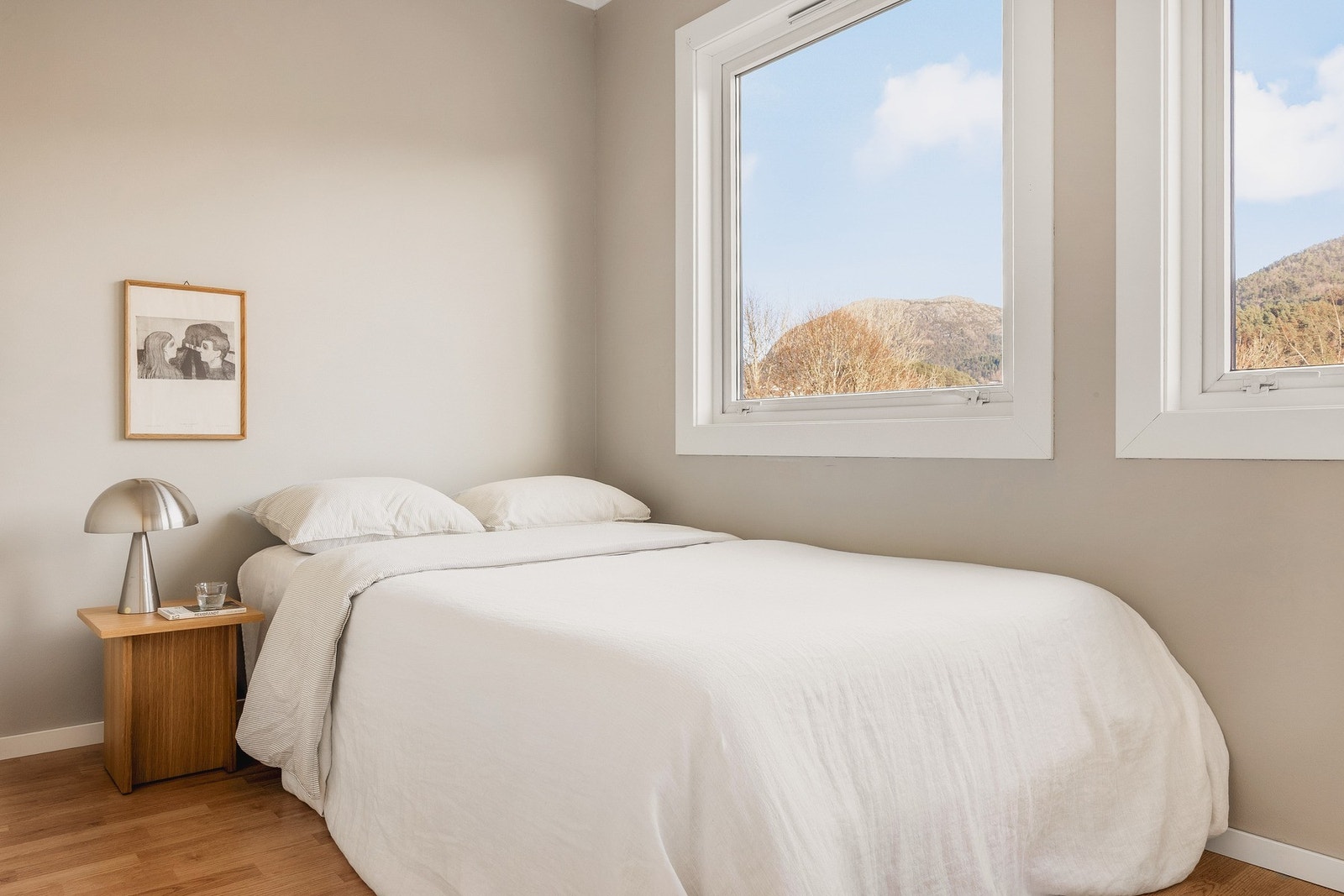 Soverom med tilkomst fra stuen. Galleribilde