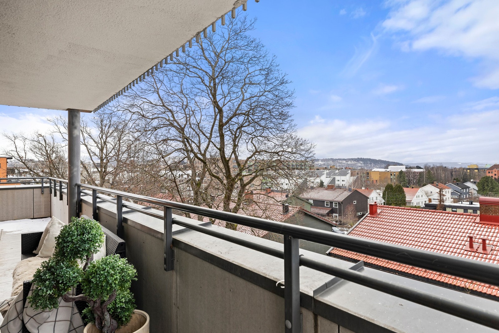 Herfra er det flott utsikt utover nærområdet. Galleribilde