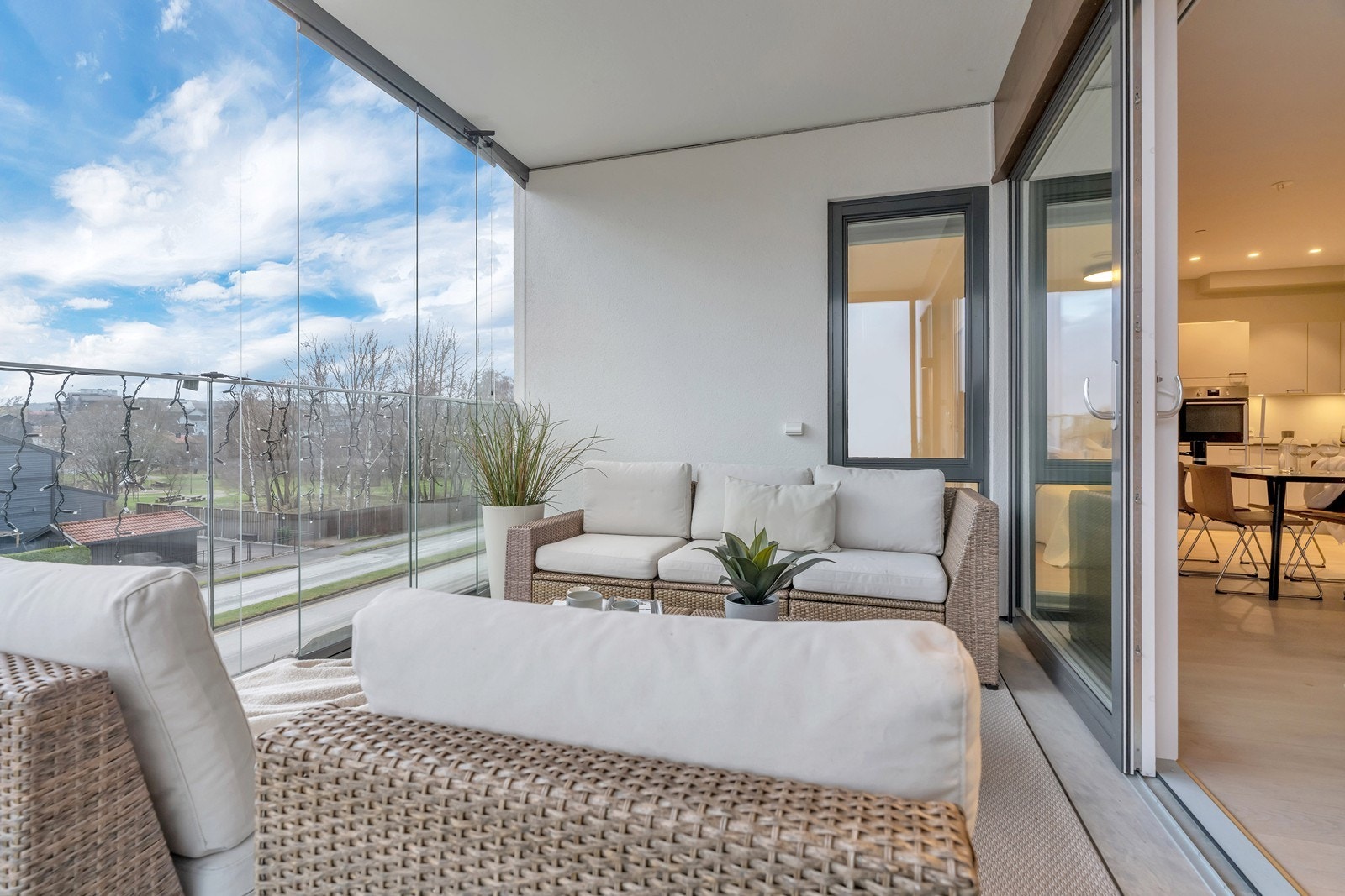 Innglasset balkong Galleribilde