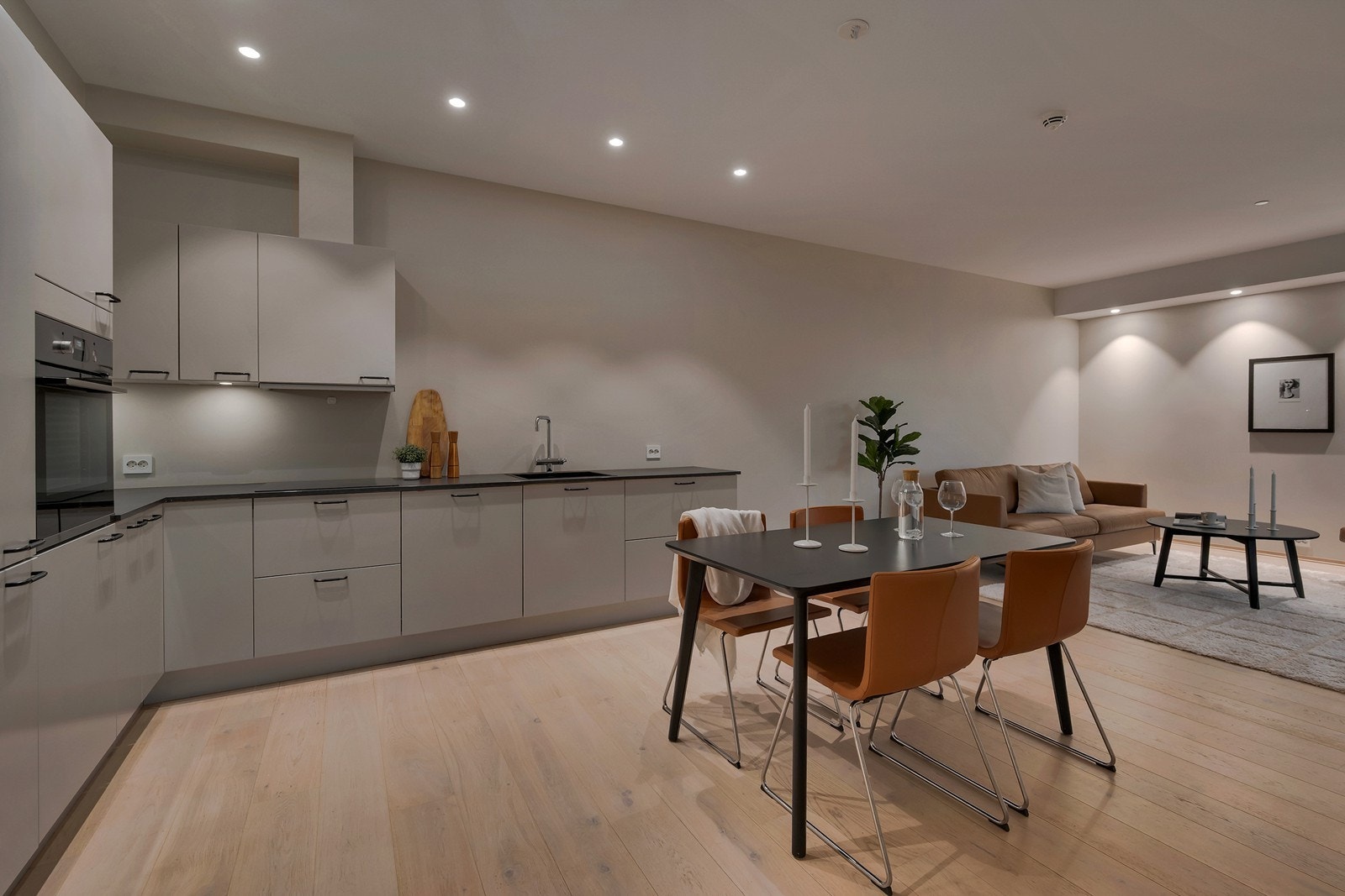 Spotter i tak gir hyggelig kveldstemning Galleribilde