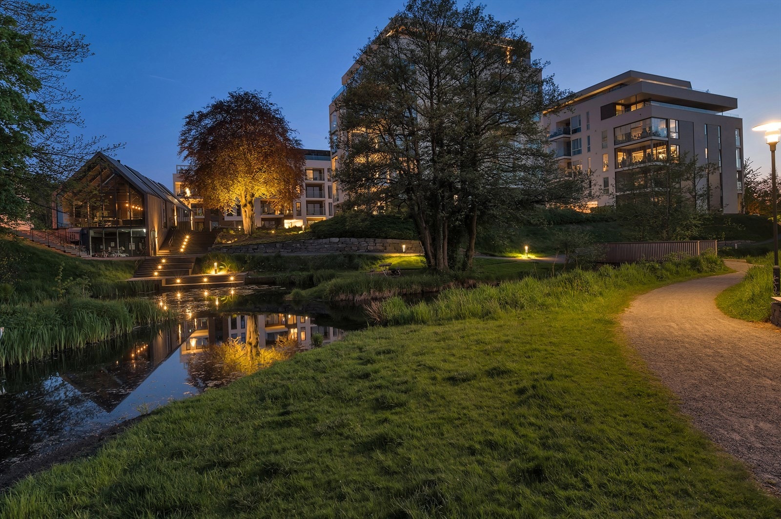 Hyggelig turområde rett ved byggene Galleribilde