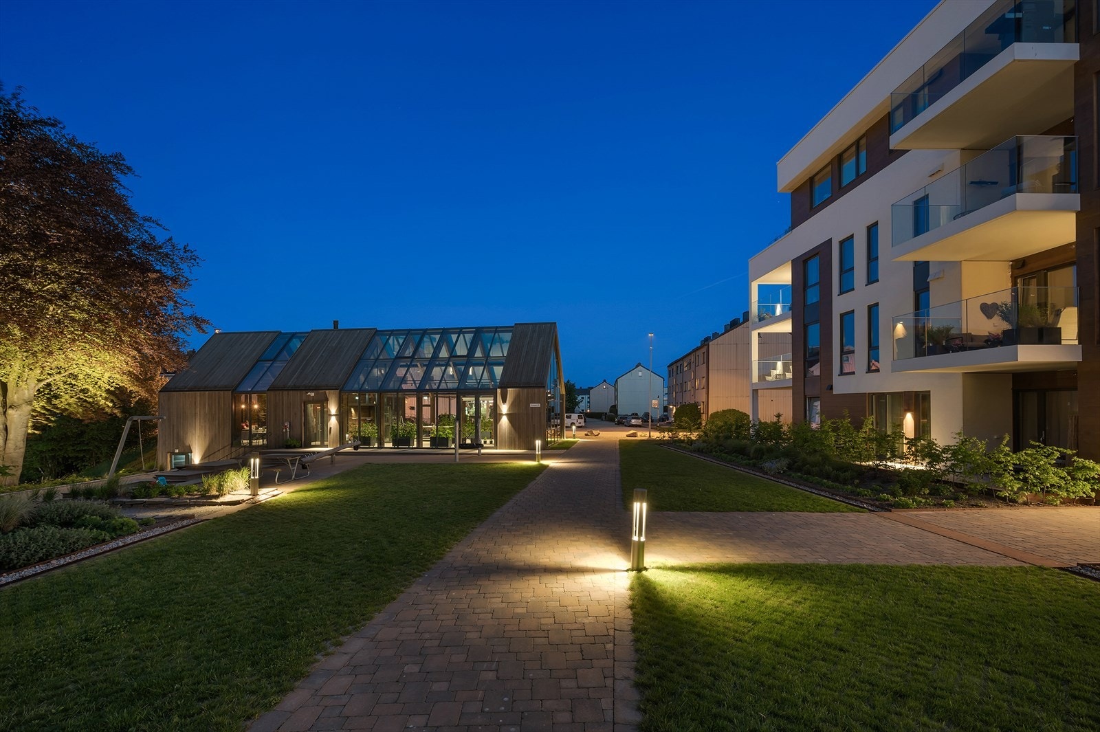 Parkmessig opparbeidet tomt Galleribilde