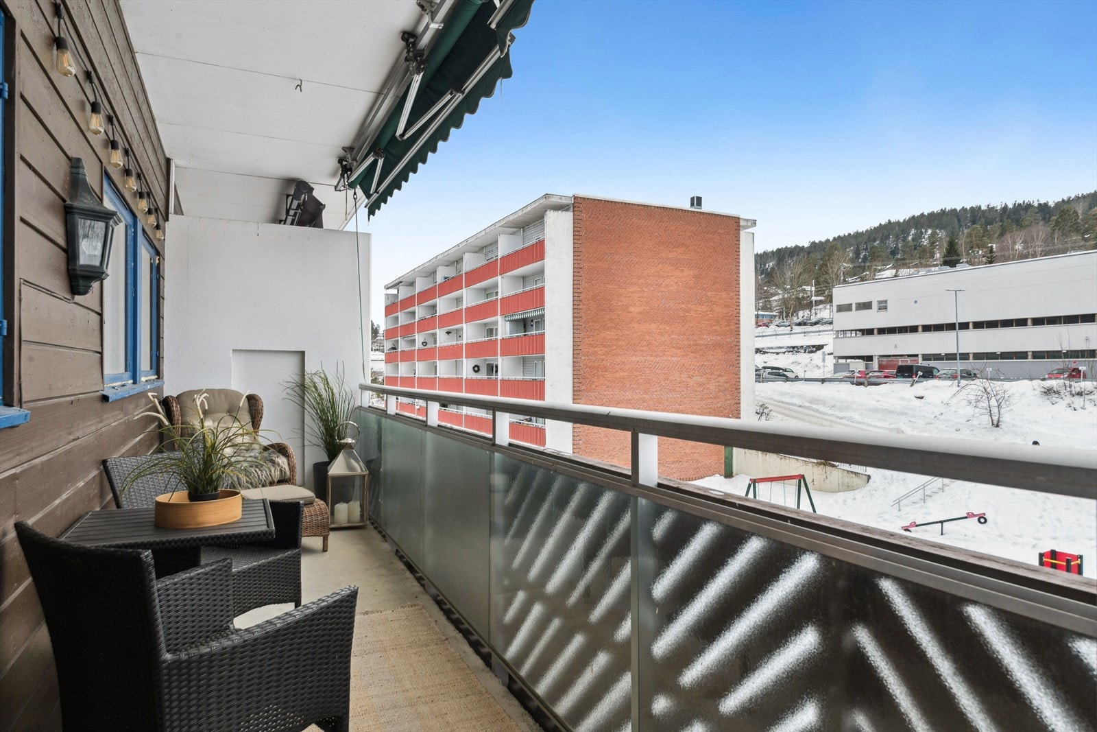 Terrasse med markise Galleribilde