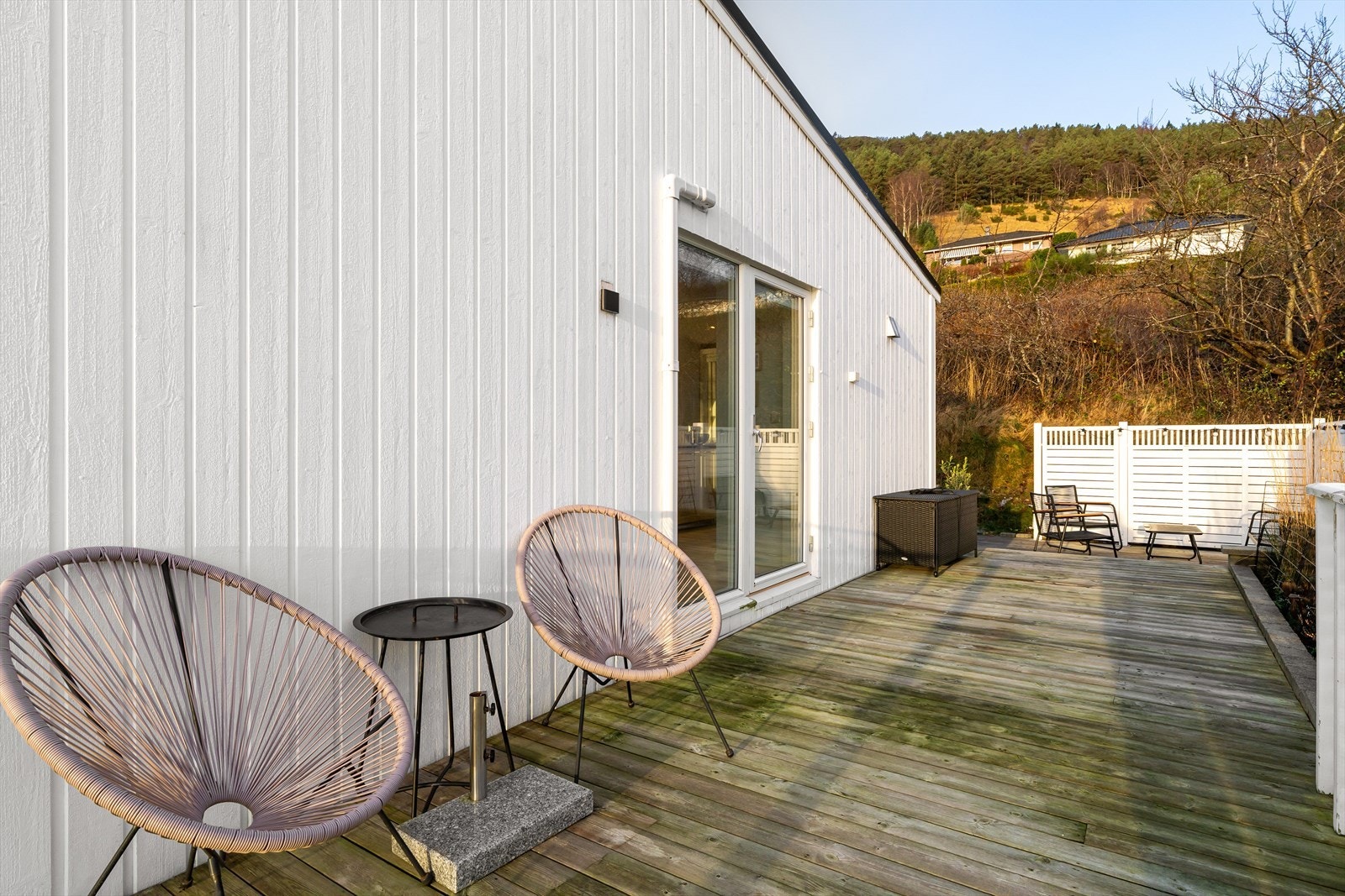 Her bor du med kort vei til mange fasiliteter, samtidig som naturen ligger rett utenfor døren. Galleribilde