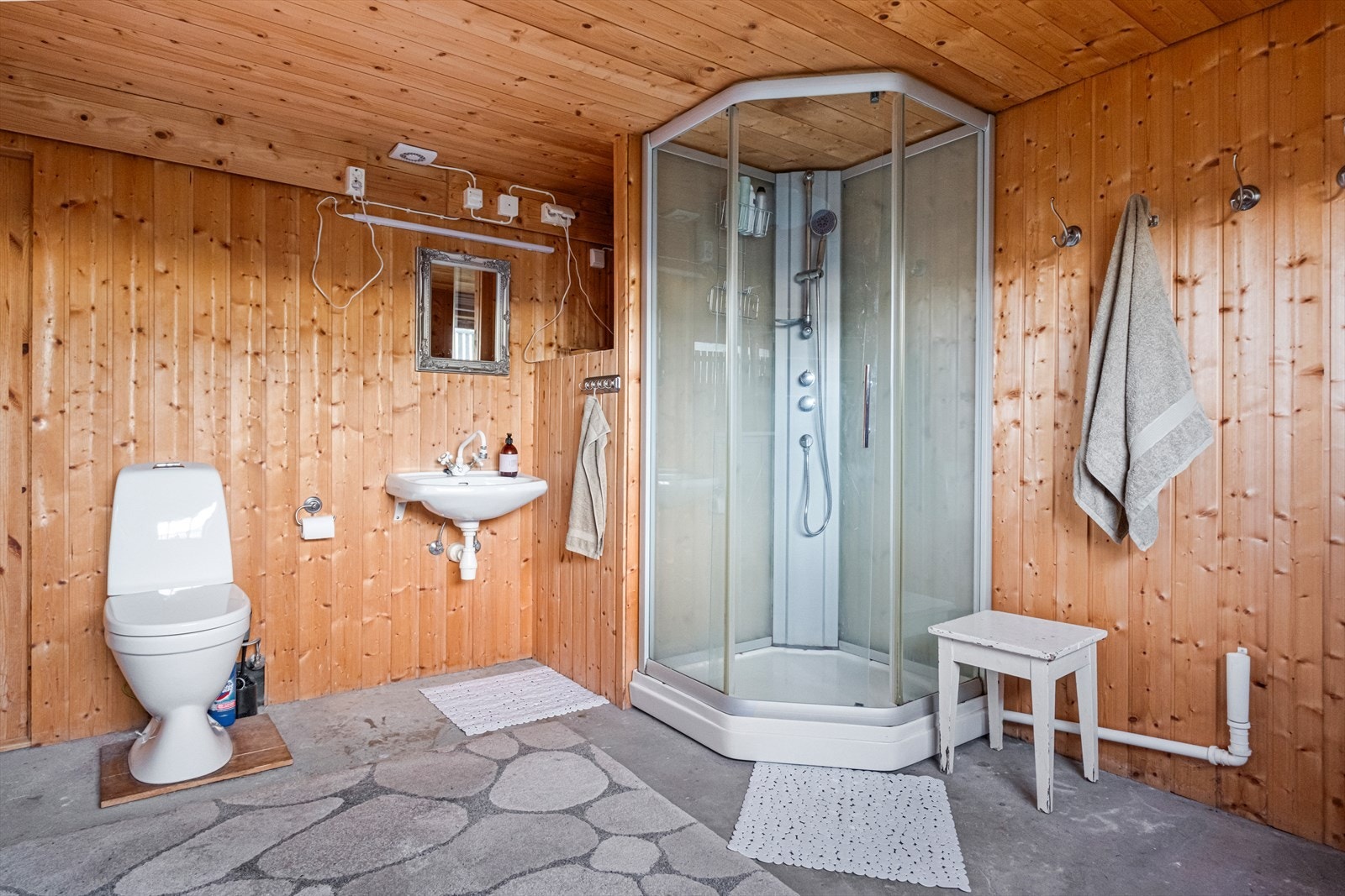 Bad i kjeller. Galleribilde